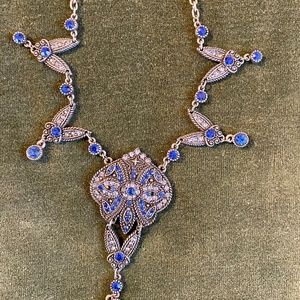 Rhinestone blues necklace